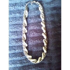 Heavy Silver Necklace Chain With A Strand Of Pearls Running Through The Necklace